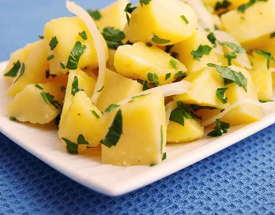 PATATES SALATASI